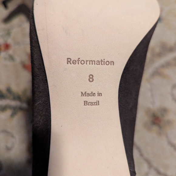 Reformation Roberta Kitten Heel Chelsea Boot - Picture 13 of 13